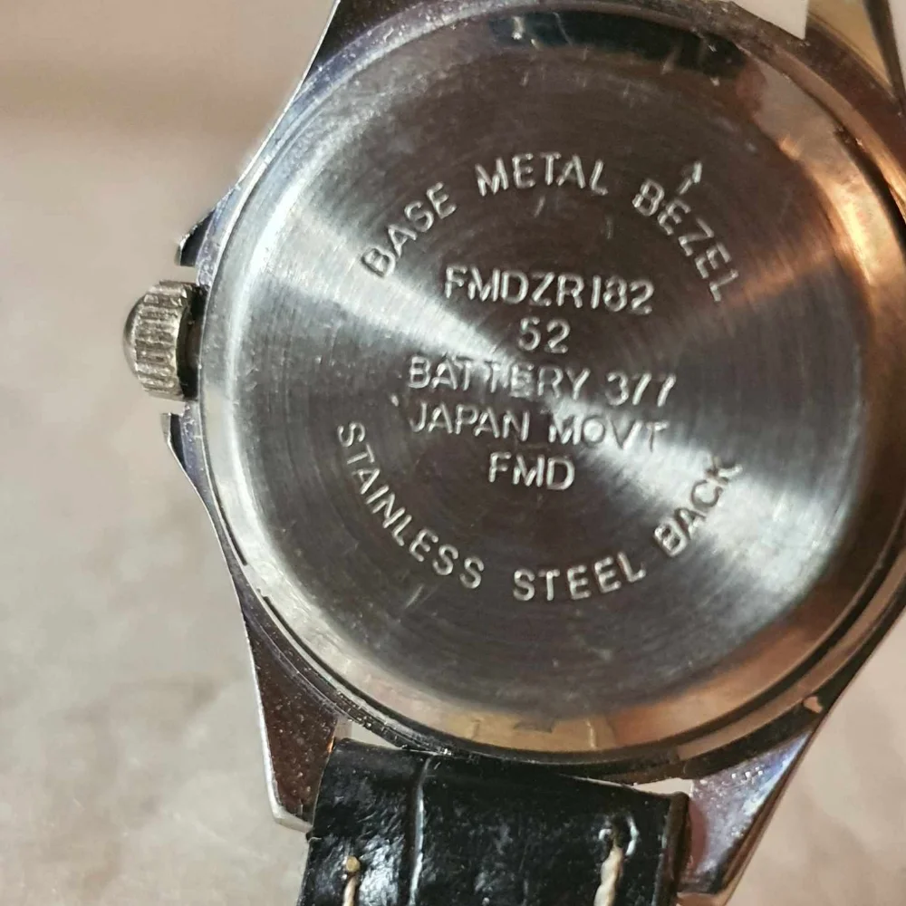 🦋10/$20🦋 FMDZR182 Silver/Black Leather Women's Watch
